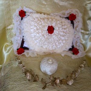 Hand Crafted Red Roses&Lace Pillow Passion Flower-Scented HOST PICK